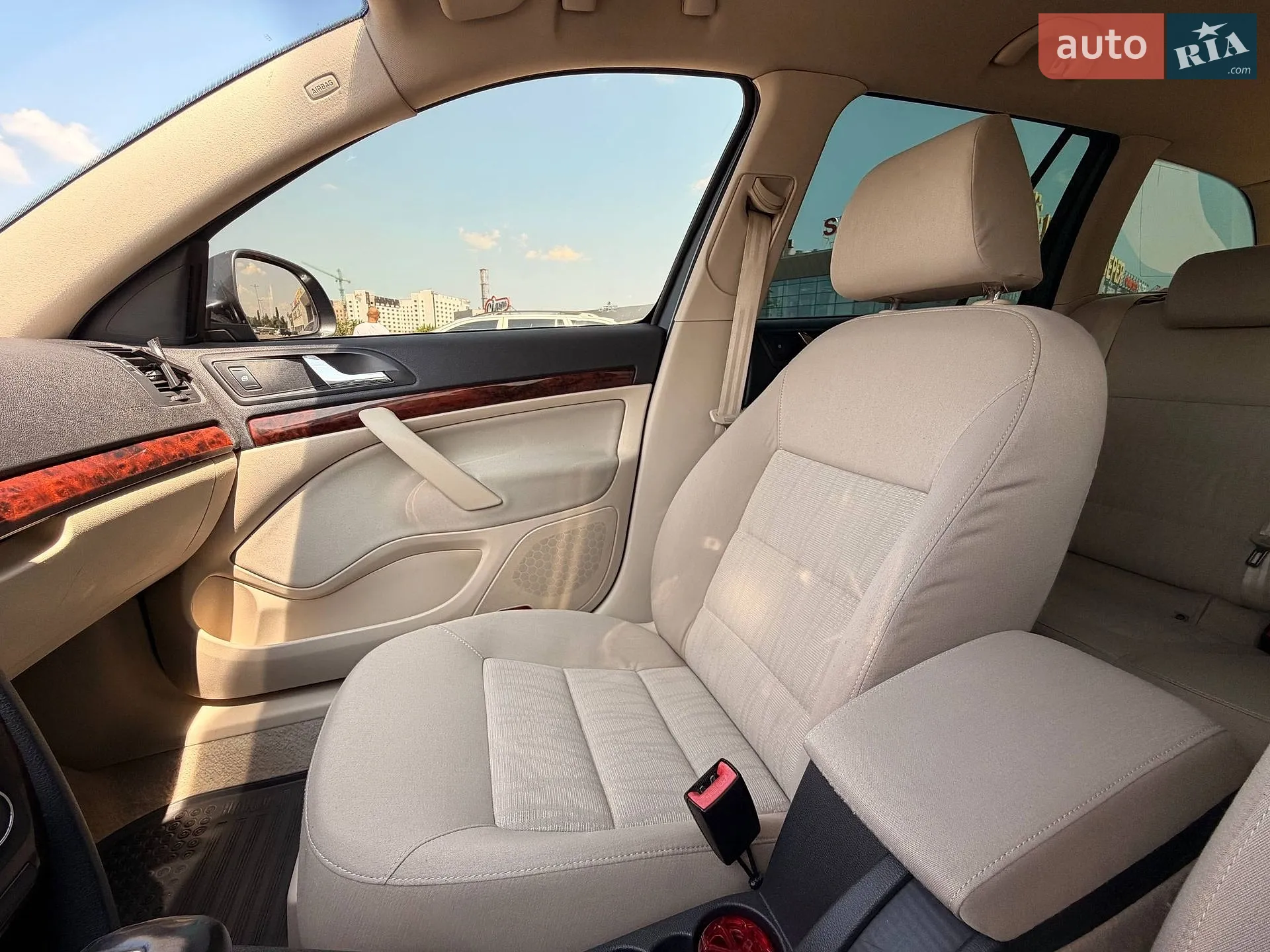 2011 Skoda Octavia - мініатюра 78