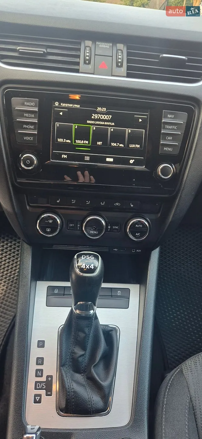 2016 Skoda Octavia - мініатюра 36
