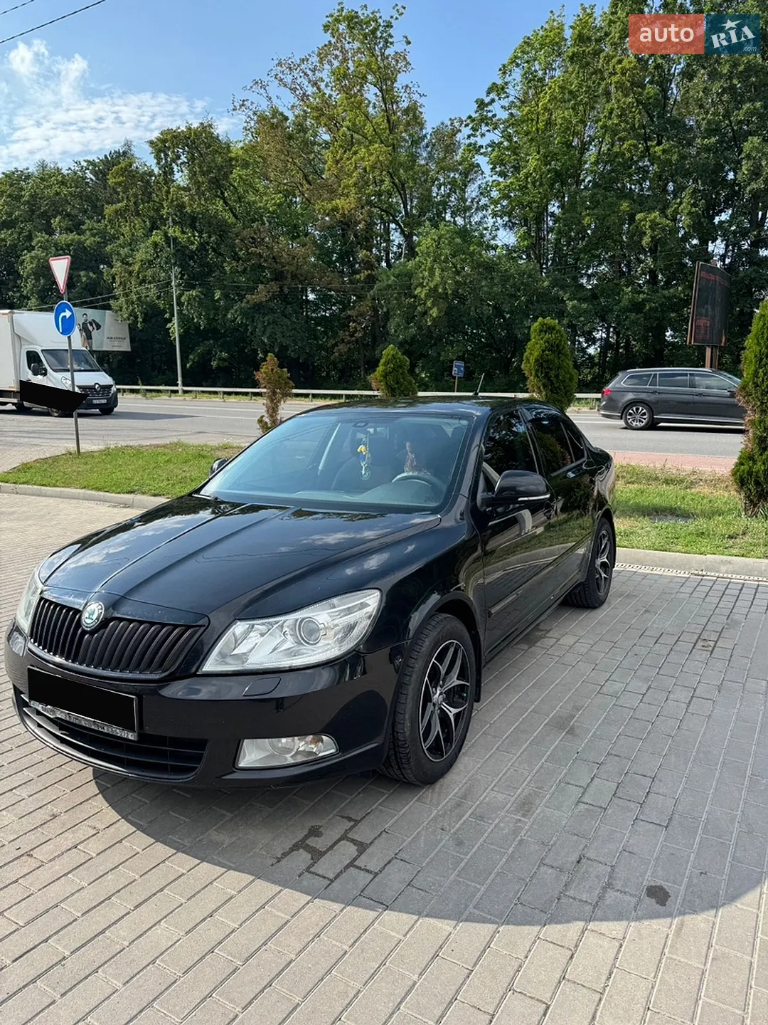 2011 Skoda Octavia - мініатюра 2