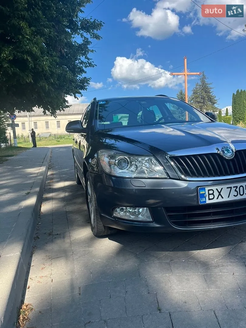 2011 Skoda Octavia - мініатюра 2