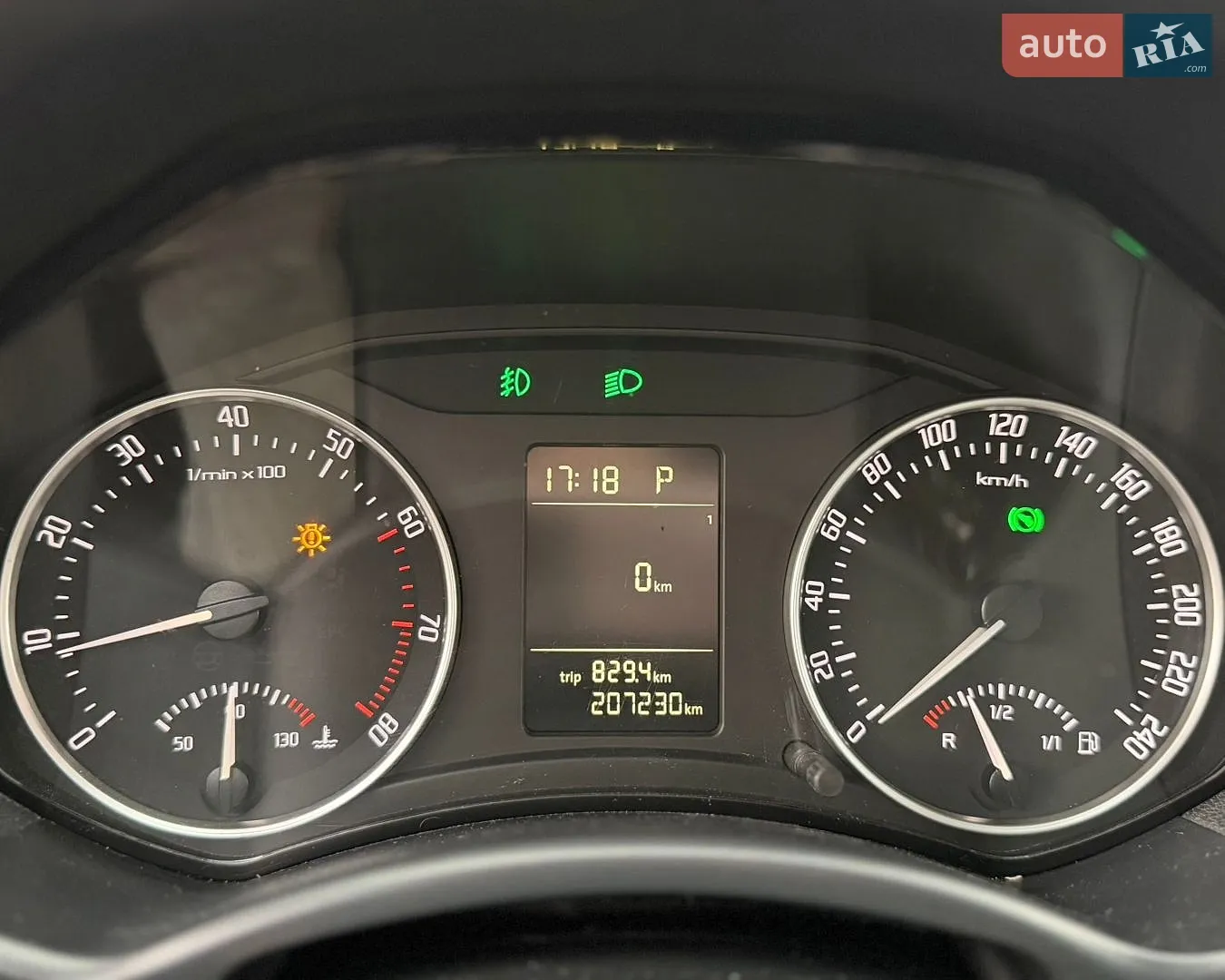 2010 Skoda Octavia - мініатюра 11