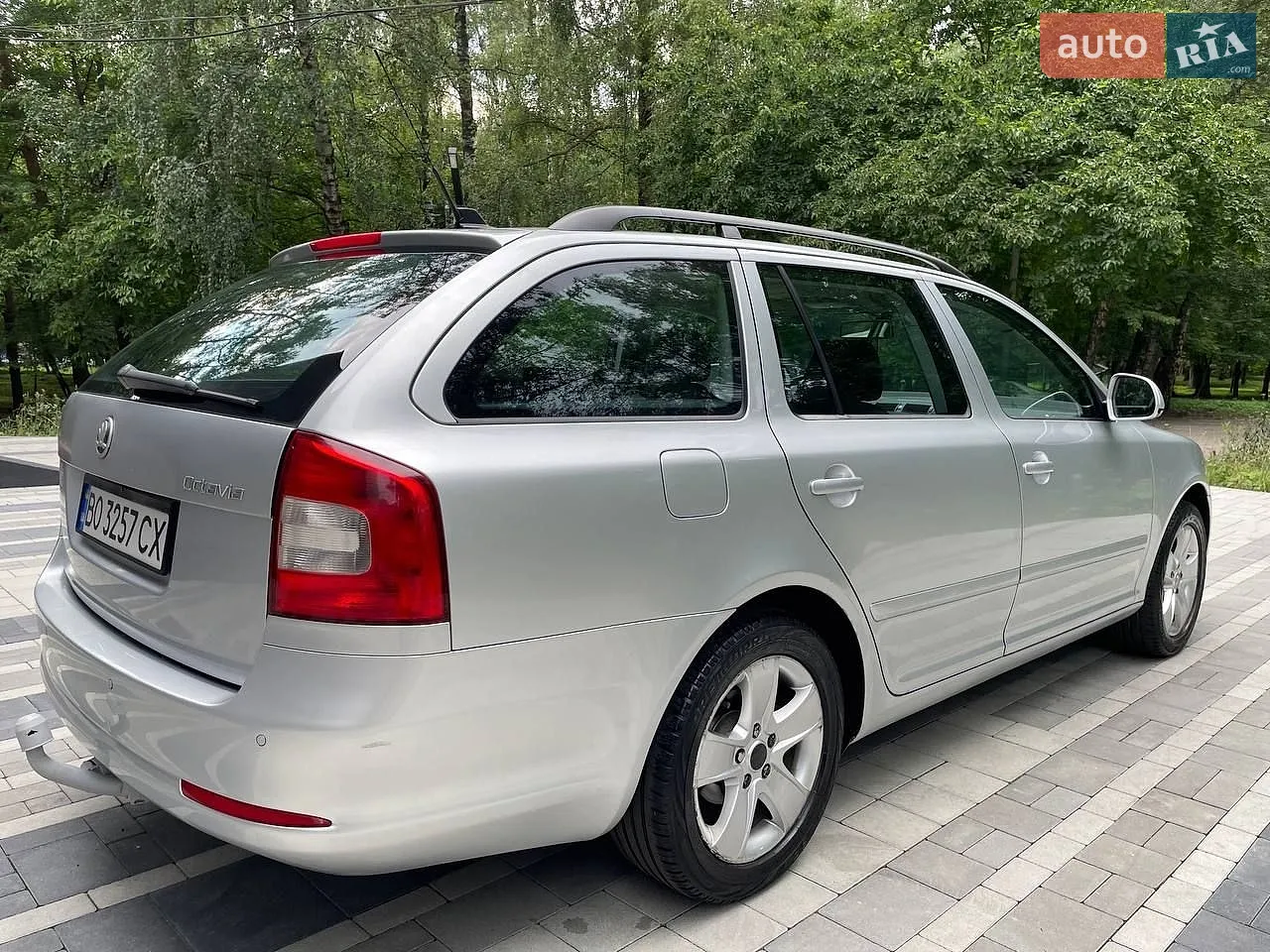 2010 Skoda Octavia - мініатюра 12