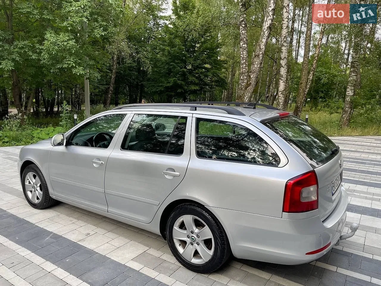 2010 Skoda Octavia - мініатюра 15