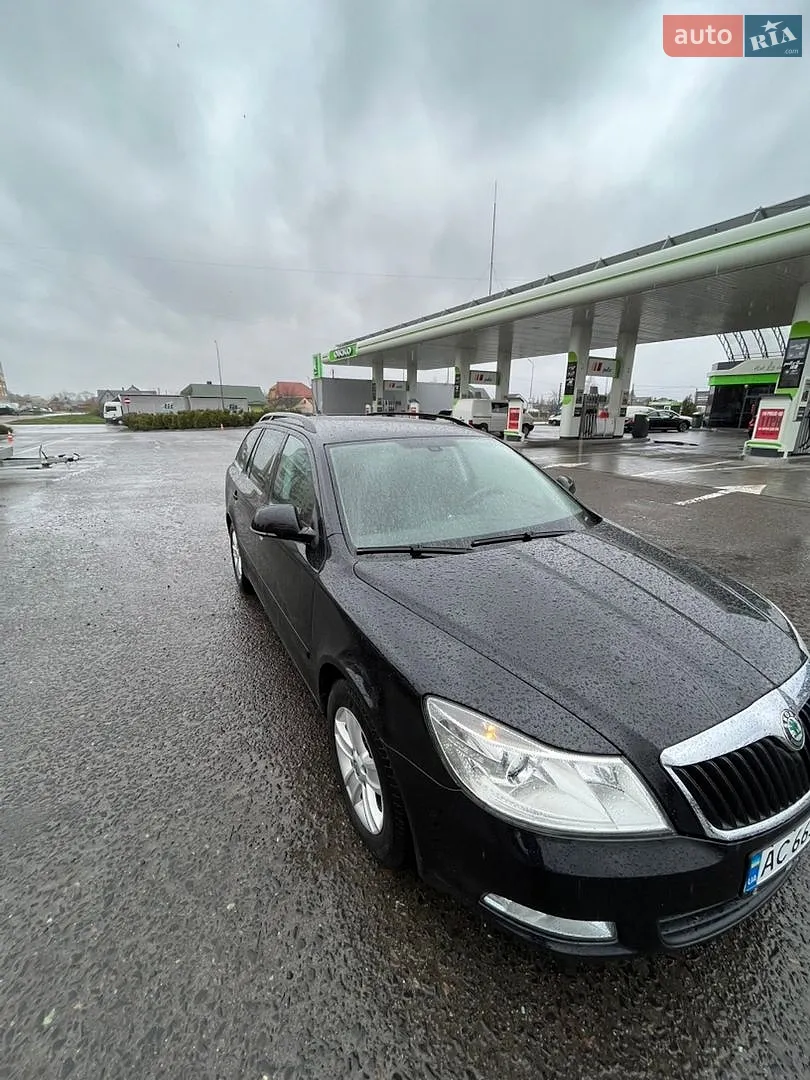 2010 Skoda Octavia - фото 1