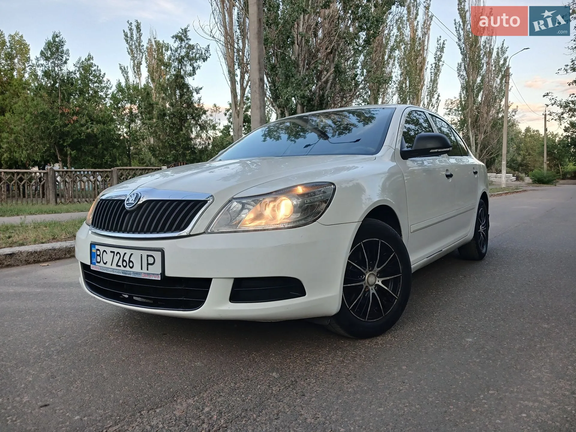 2010 Skoda Octavia - фото 1