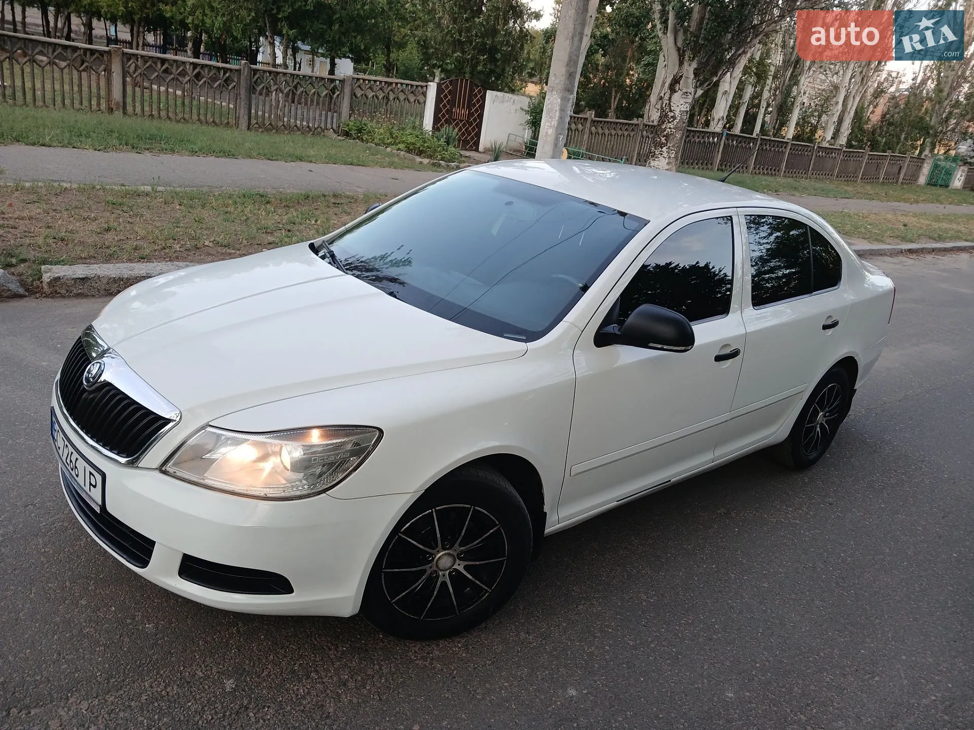 2010 Skoda Octavia - мініатюра 27
