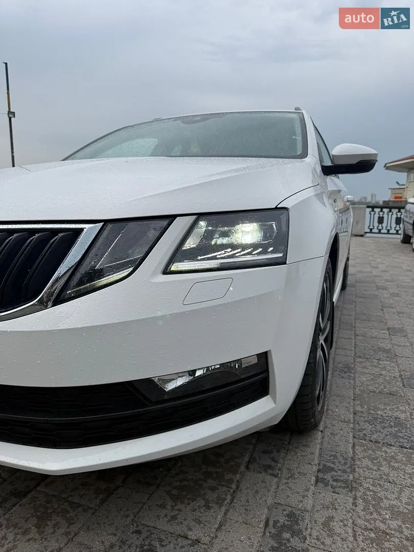 2019 Skoda Octavia - мініатюра 2