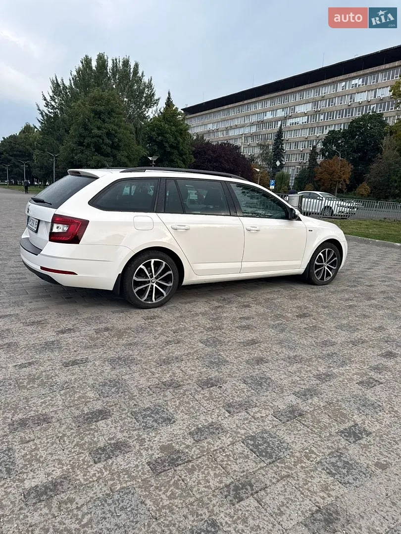 2019 Skoda Octavia - мініатюра 9