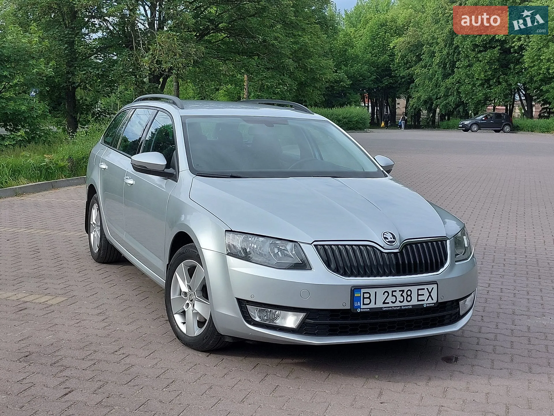 2016 Skoda Octavia - мініатюра 2