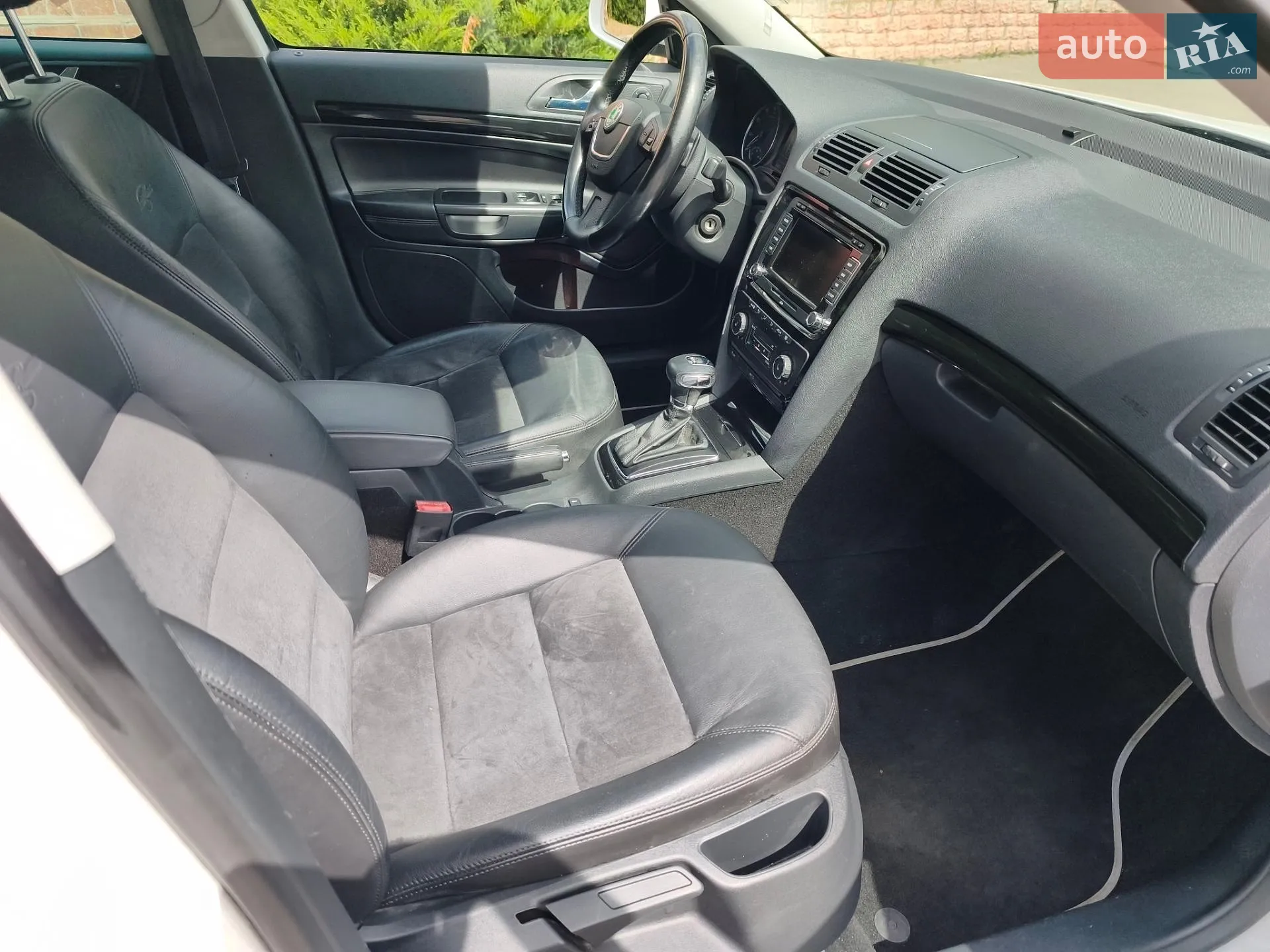 2010 Skoda Octavia - мініатюра 28