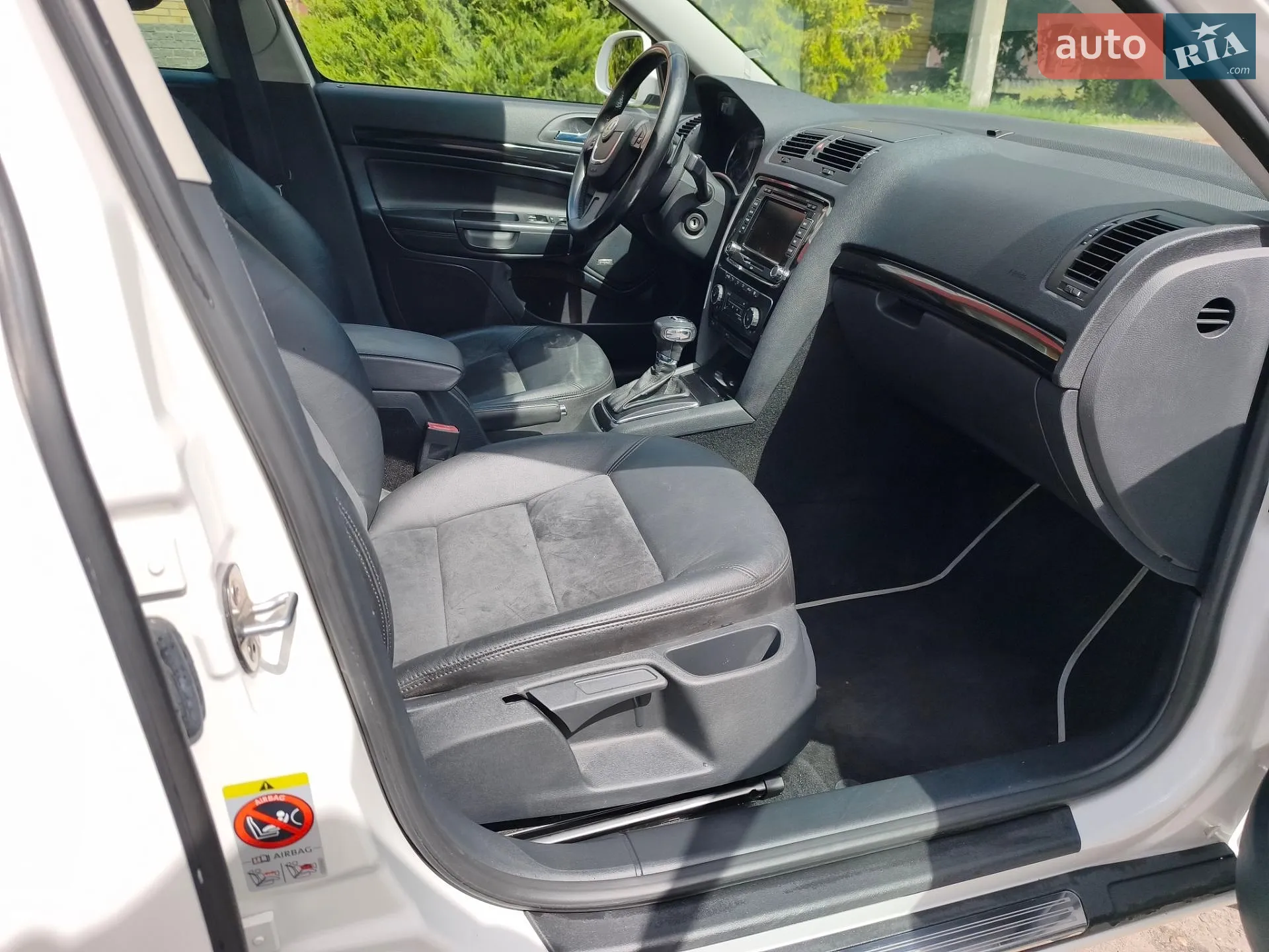 2010 Skoda Octavia - мініатюра 40