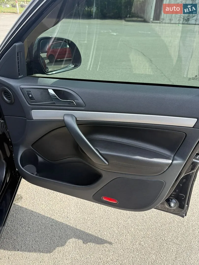 2011 Skoda Octavia - мініатюра 26