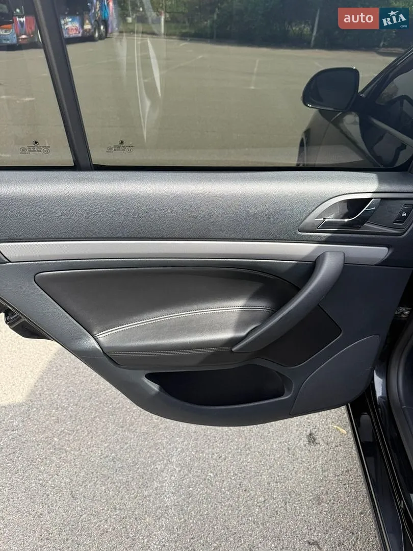 2011 Skoda Octavia - мініатюра 33