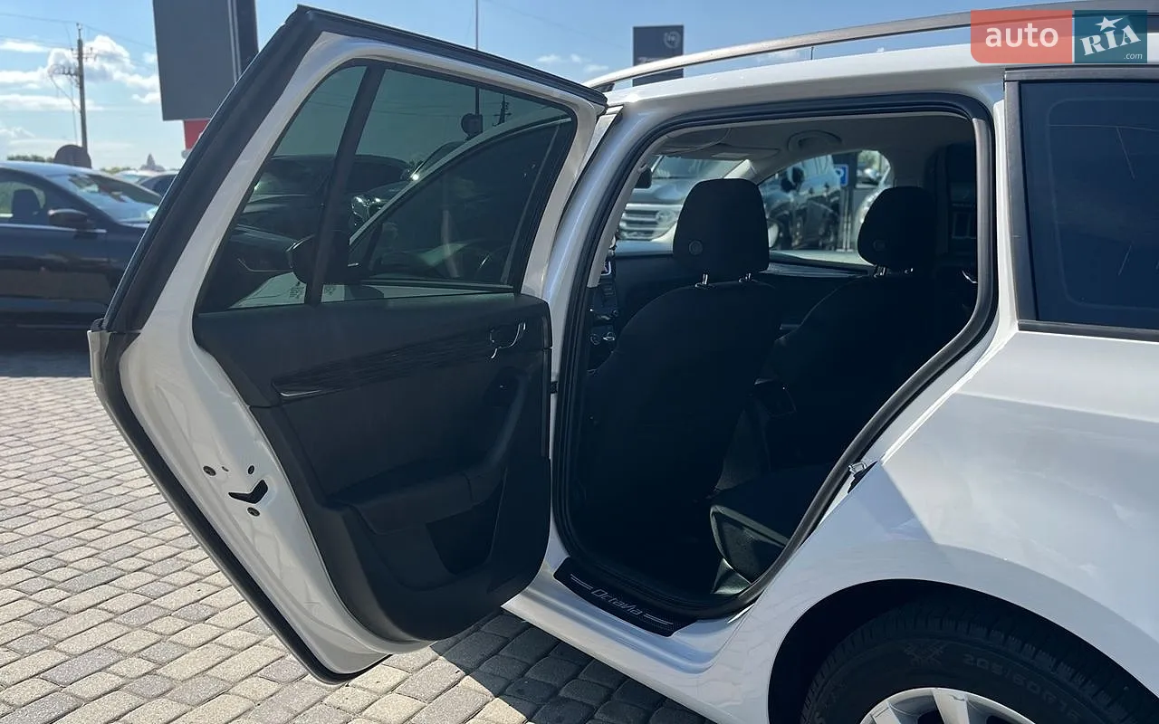 2017 Skoda Octavia - мініатюра 29