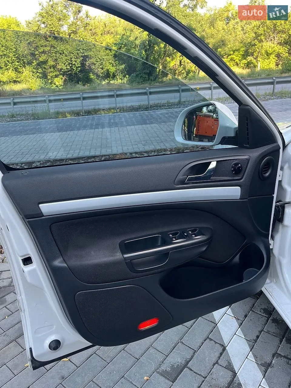 2011 Skoda Octavia - мініатюра 14