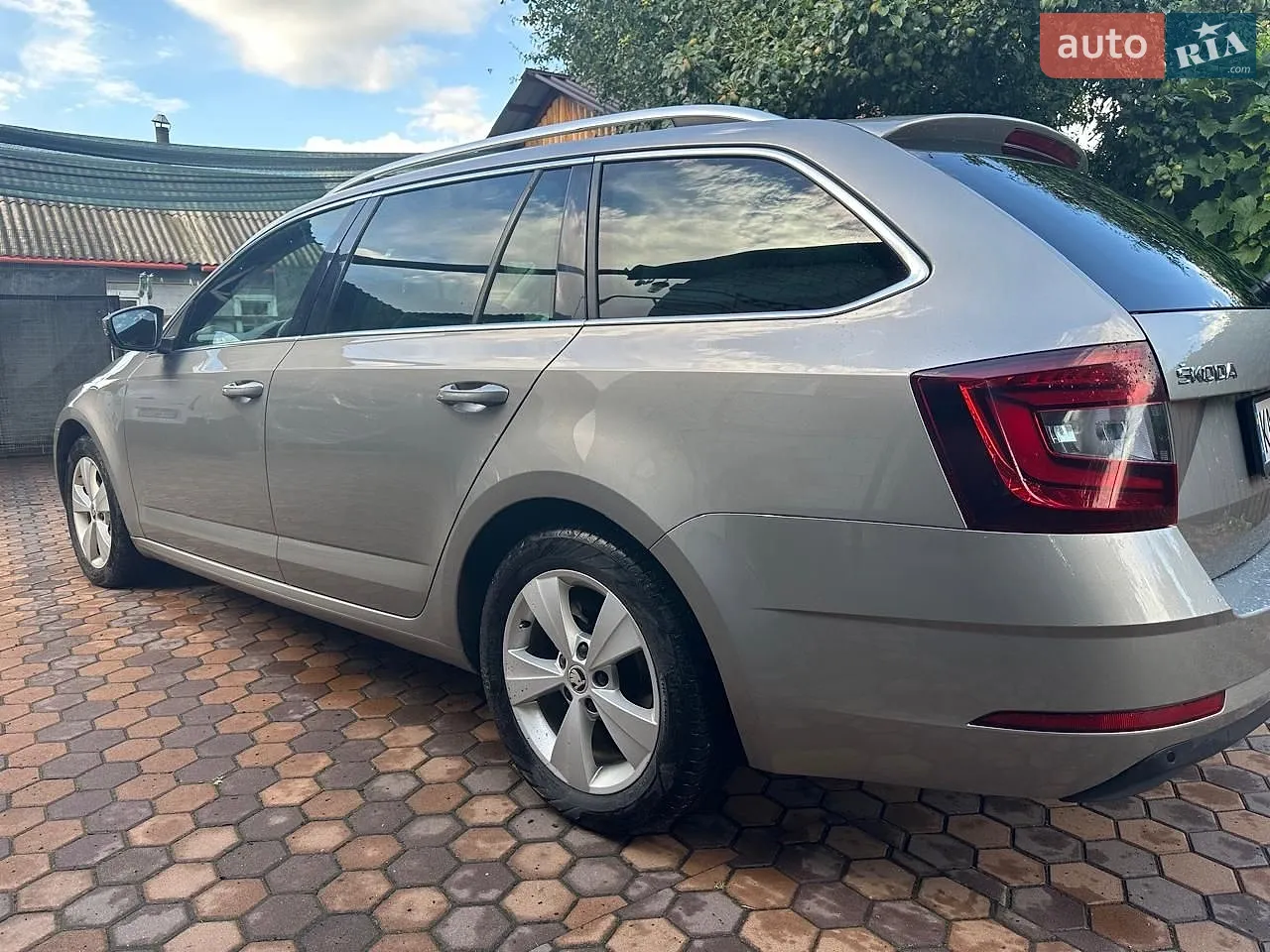 2018 Skoda Octavia - мініатюра 2