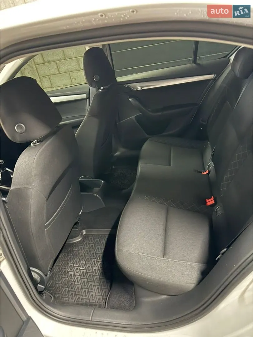 2019 Skoda Octavia - мініатюра 10