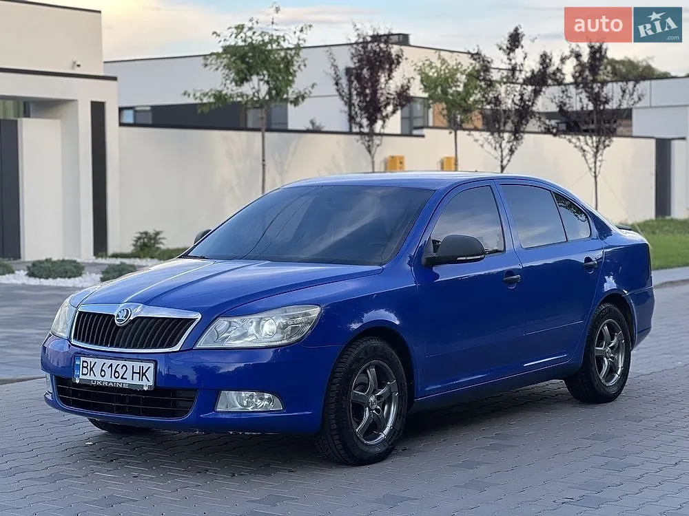 2010 Skoda Octavia - мініатюра 3