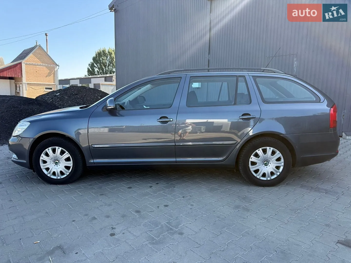 2010 Skoda Octavia - мініатюра 4
