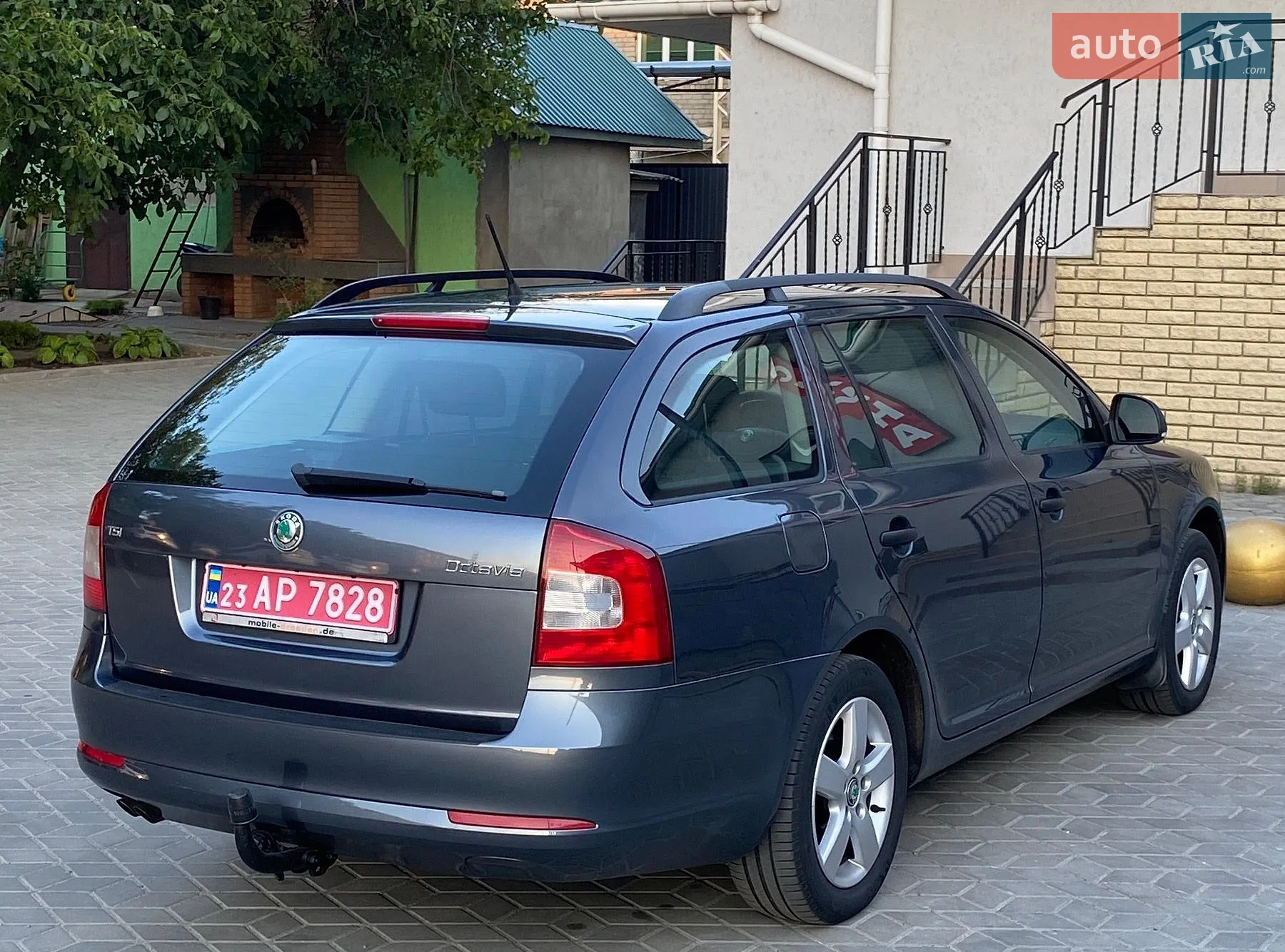 2010 Skoda Octavia - мініатюра 3