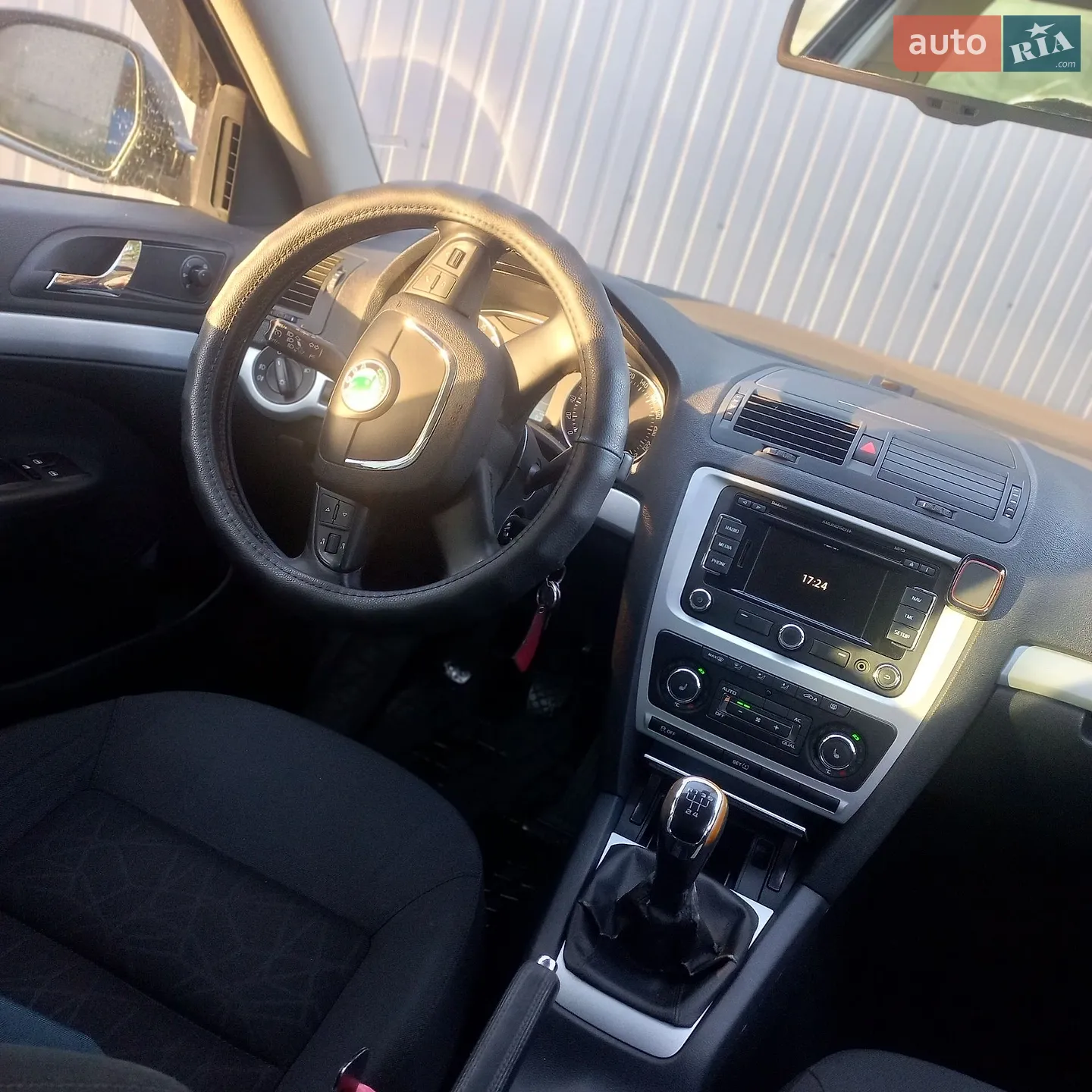 2011 Skoda Octavia - мініатюра 3