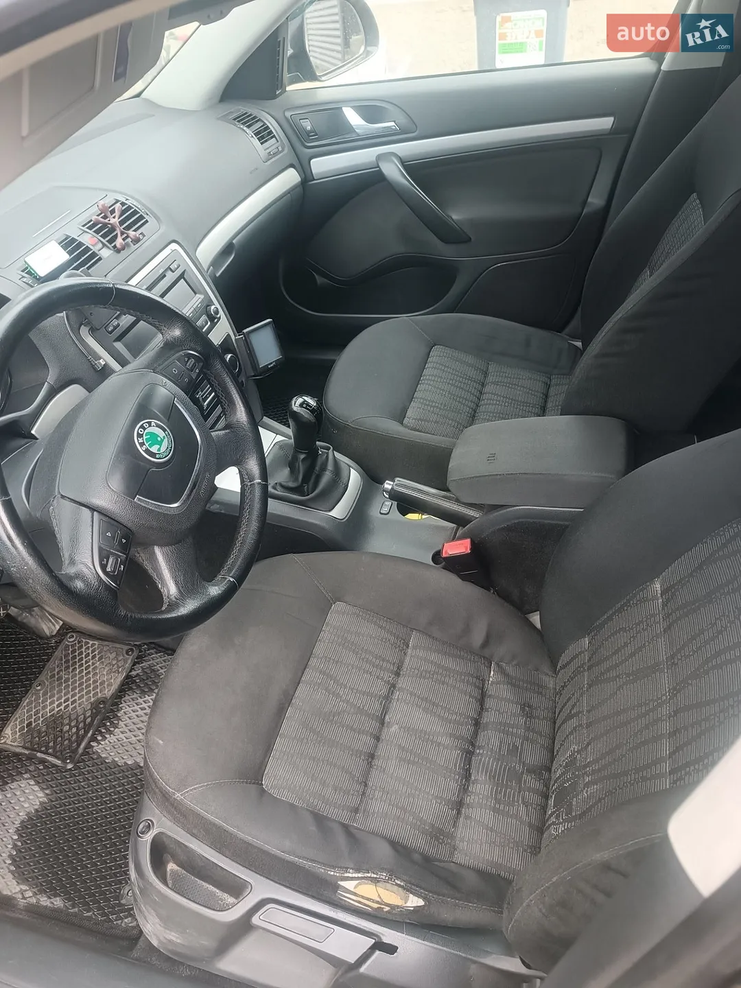 2010 Skoda Octavia - мініатюра 12