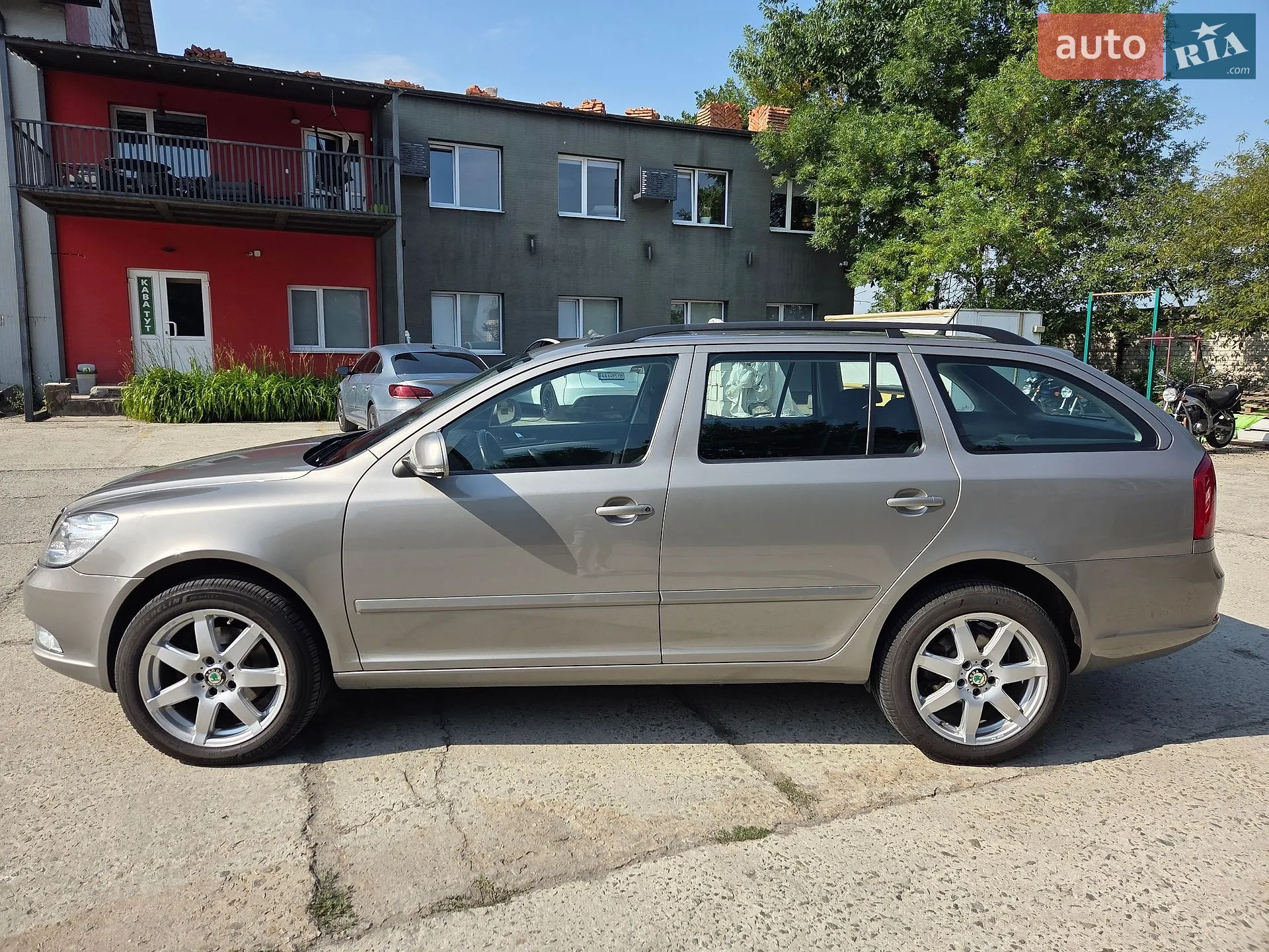2010 Skoda Octavia - мініатюра 3