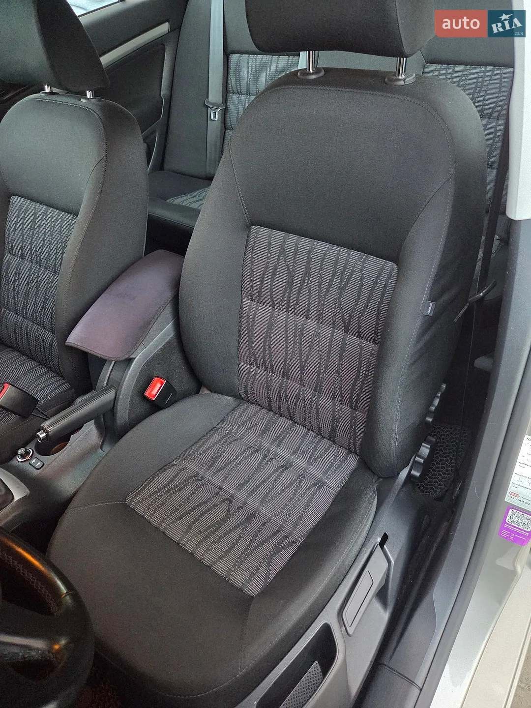 2010 Skoda Octavia - мініатюра 17