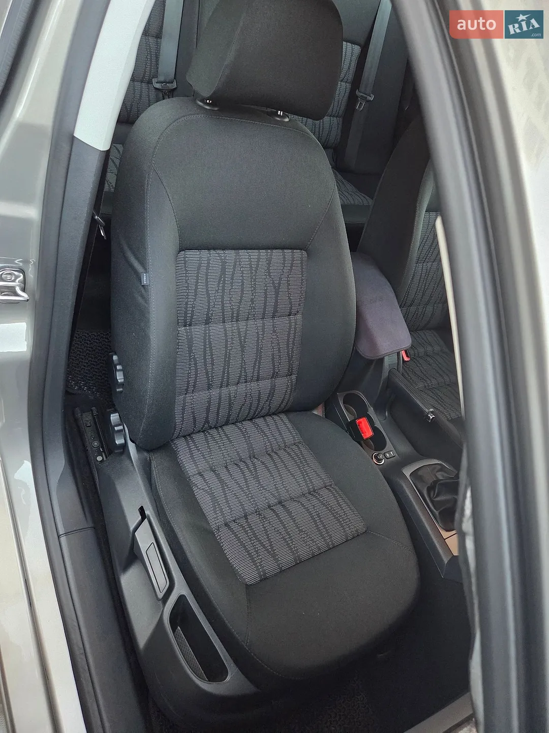 2010 Skoda Octavia - мініатюра 19