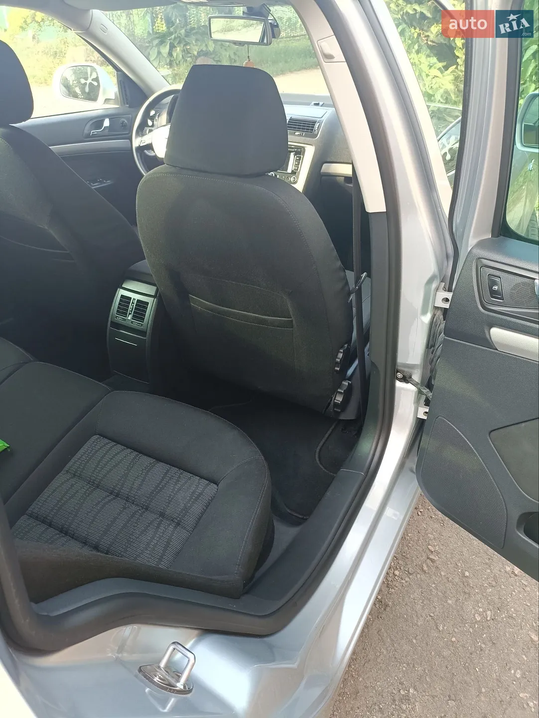 2011 Skoda Octavia - мініатюра 4