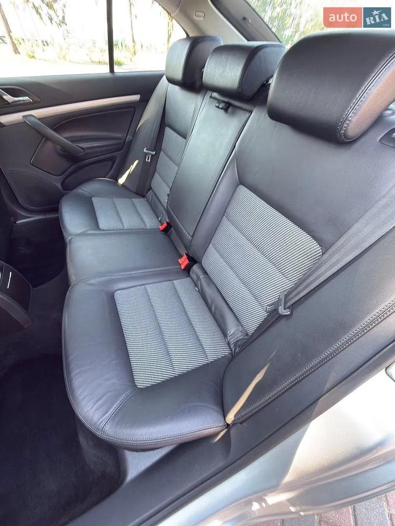 2010 Skoda Octavia - мініатюра 25