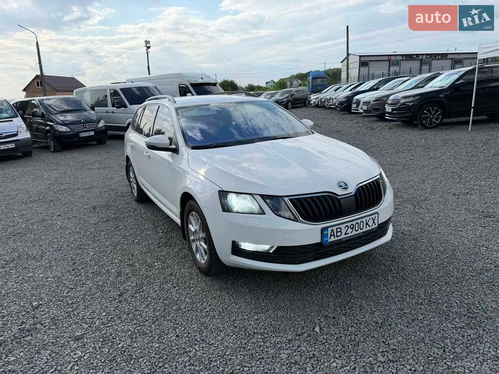 2017 Skoda Octavia - фото 1