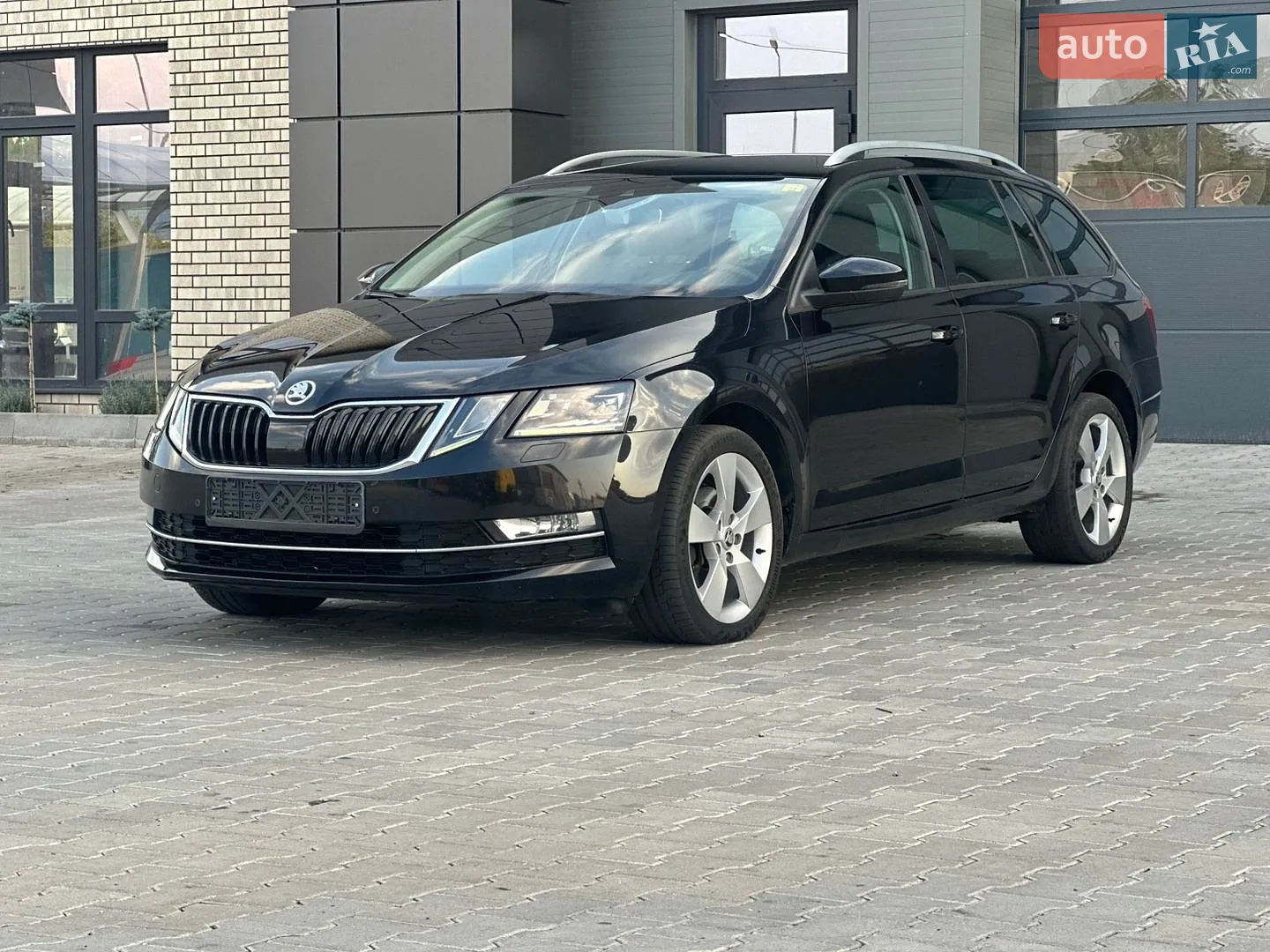 2017 Skoda Octavia - мініатюра 12