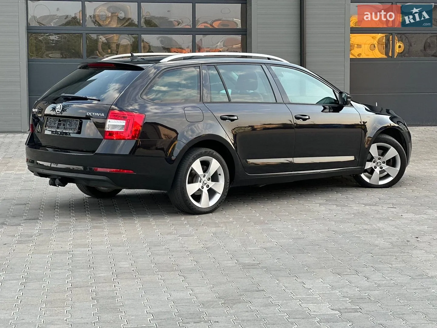 2017 Skoda Octavia - мініатюра 25