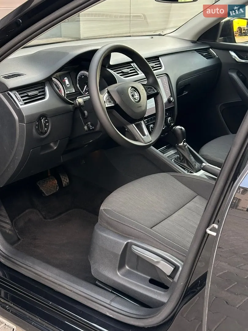2017 Skoda Octavia - мініатюра 38