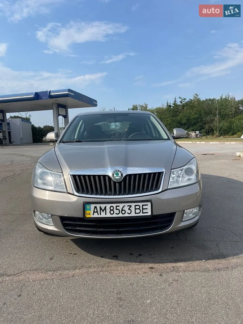 2011 Skoda Octavia - мініатюра 2