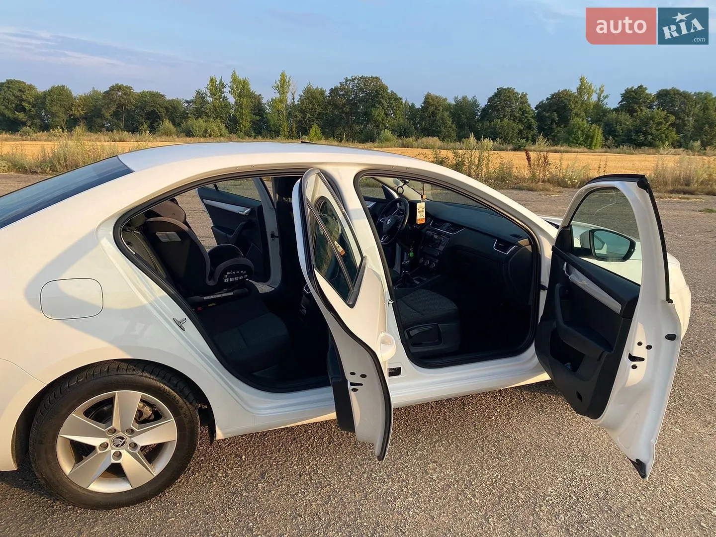 2015 Skoda Octavia - мініатюра 12
