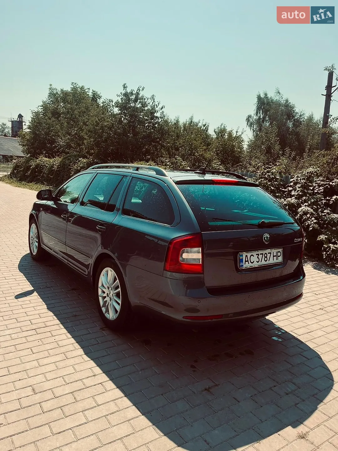 2010 Skoda Octavia - мініатюра 5