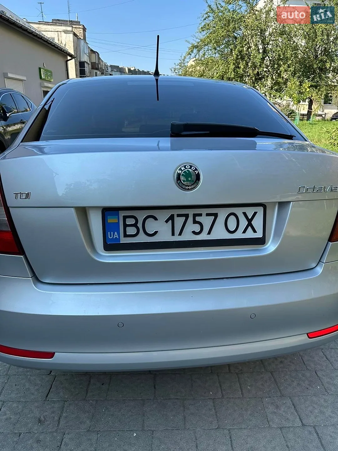 2011 Skoda Octavia - мініатюра 13