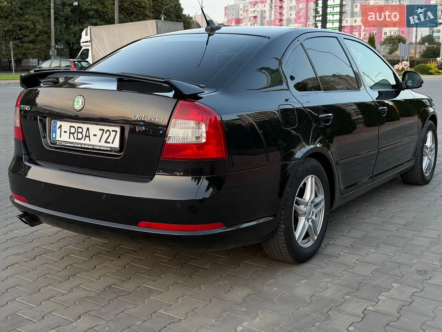 2010 Skoda Octavia - мініатюра 12