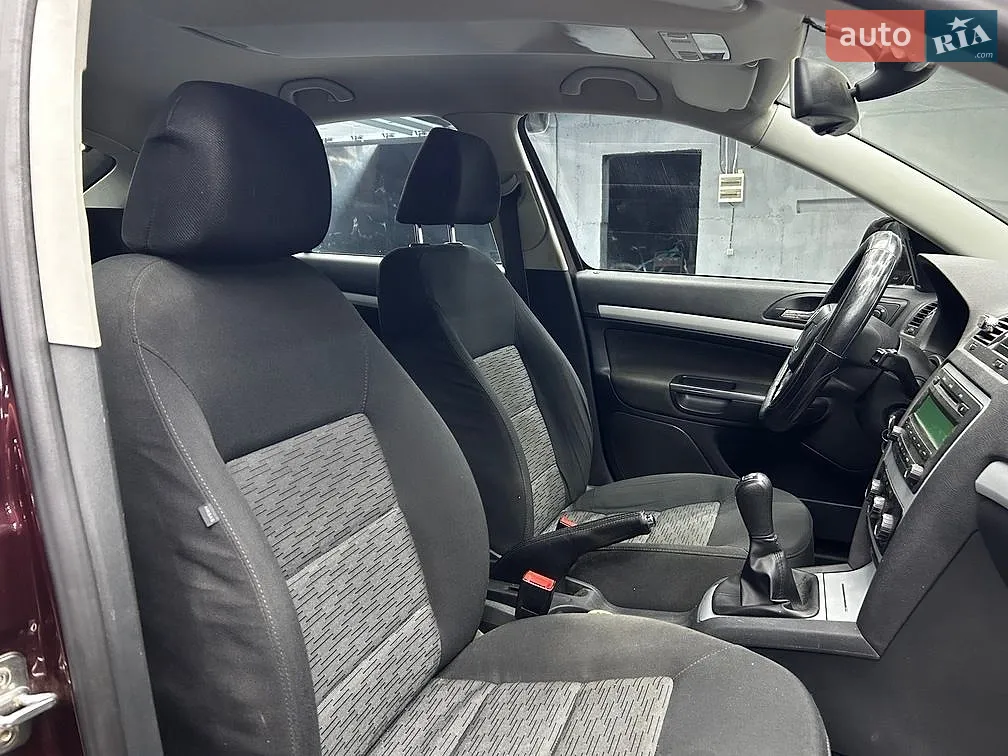 2011 Skoda Octavia - мініатюра 20