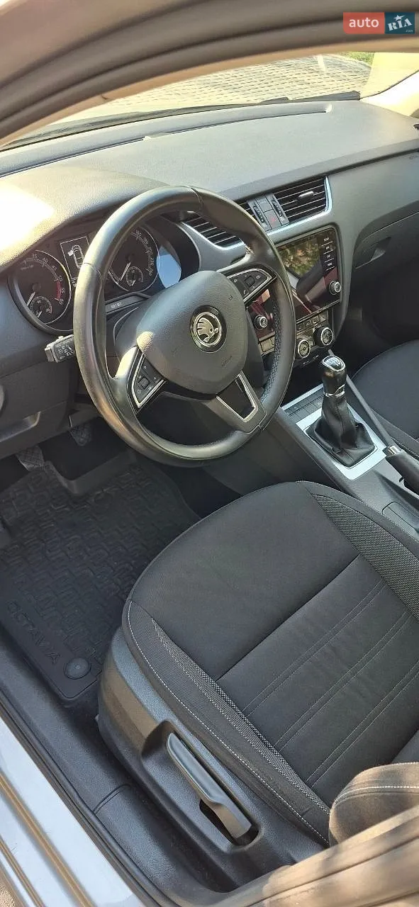2017 Skoda Octavia - мініатюра 8