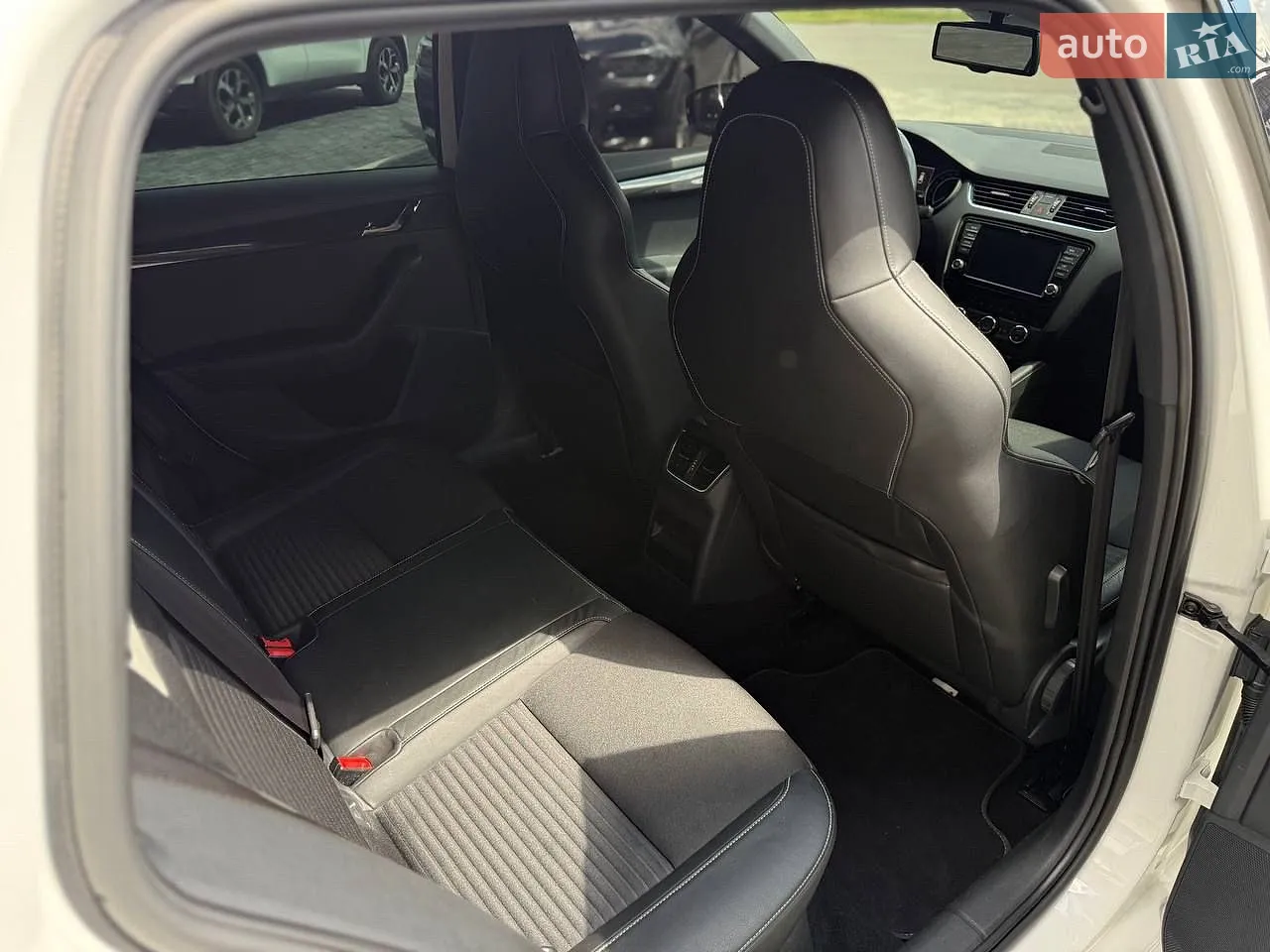 2013 Skoda Octavia - мініатюра 18