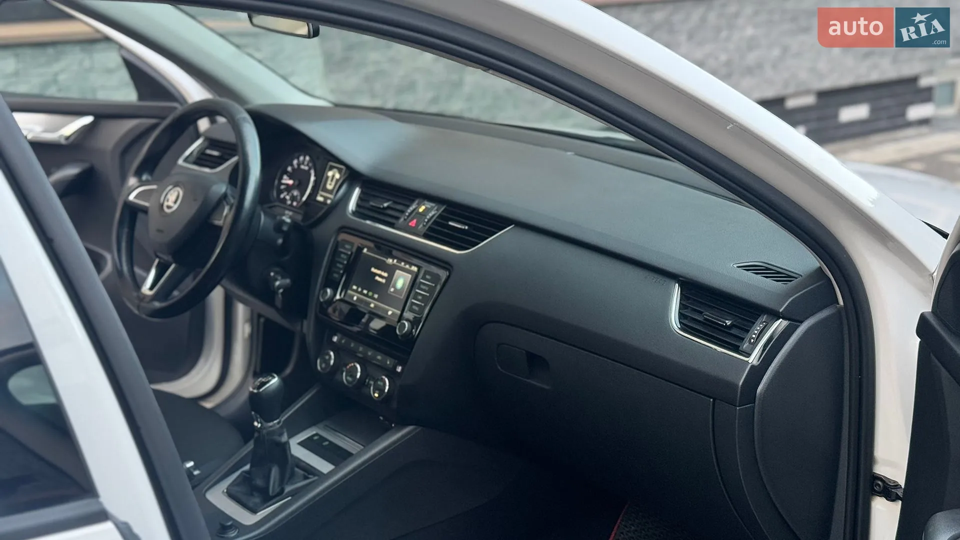 2016 Skoda Octavia - мініатюра 10