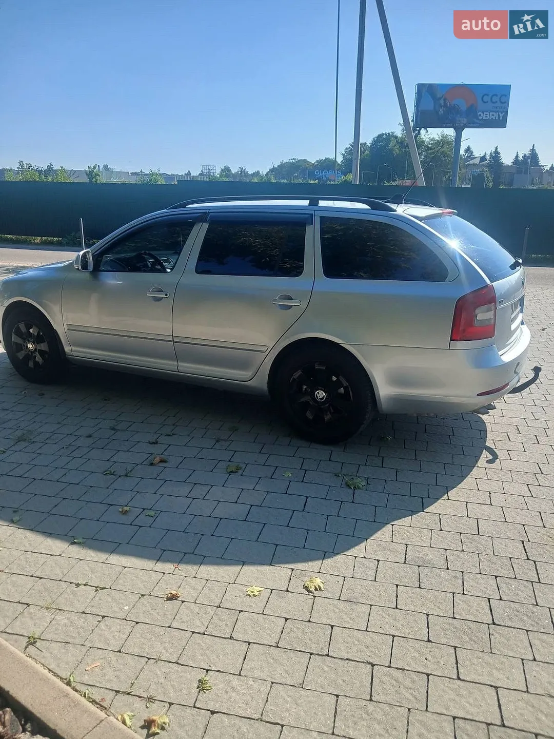 2010 Skoda Octavia - мініатюра 4
