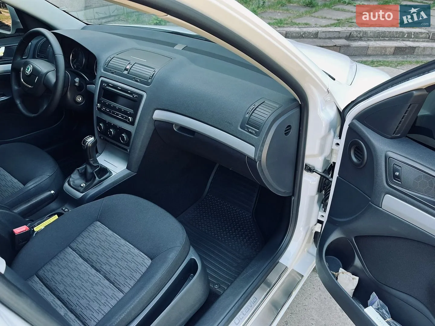 2013 Skoda Octavia - мініатюра 21