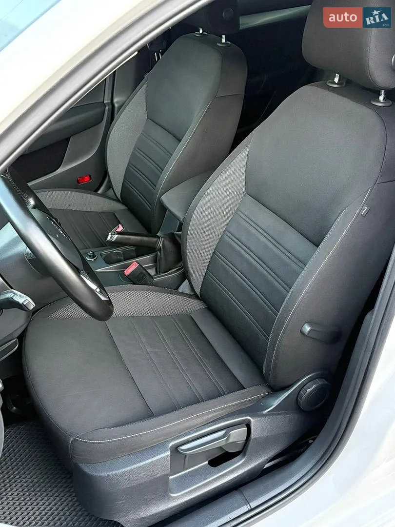 2017 Skoda Octavia - мініатюра 14