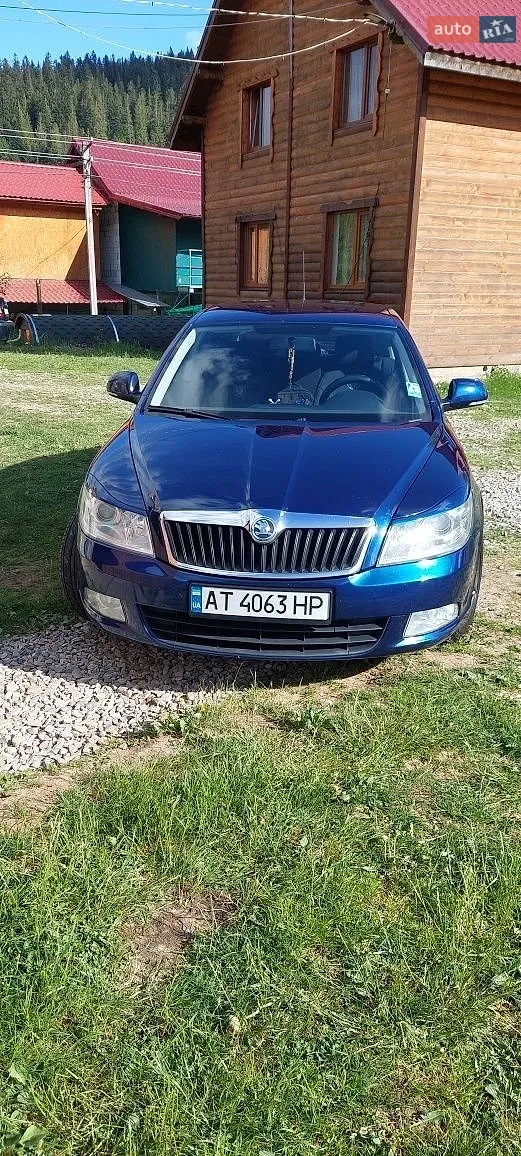 2010 Skoda Octavia - мініатюра 2