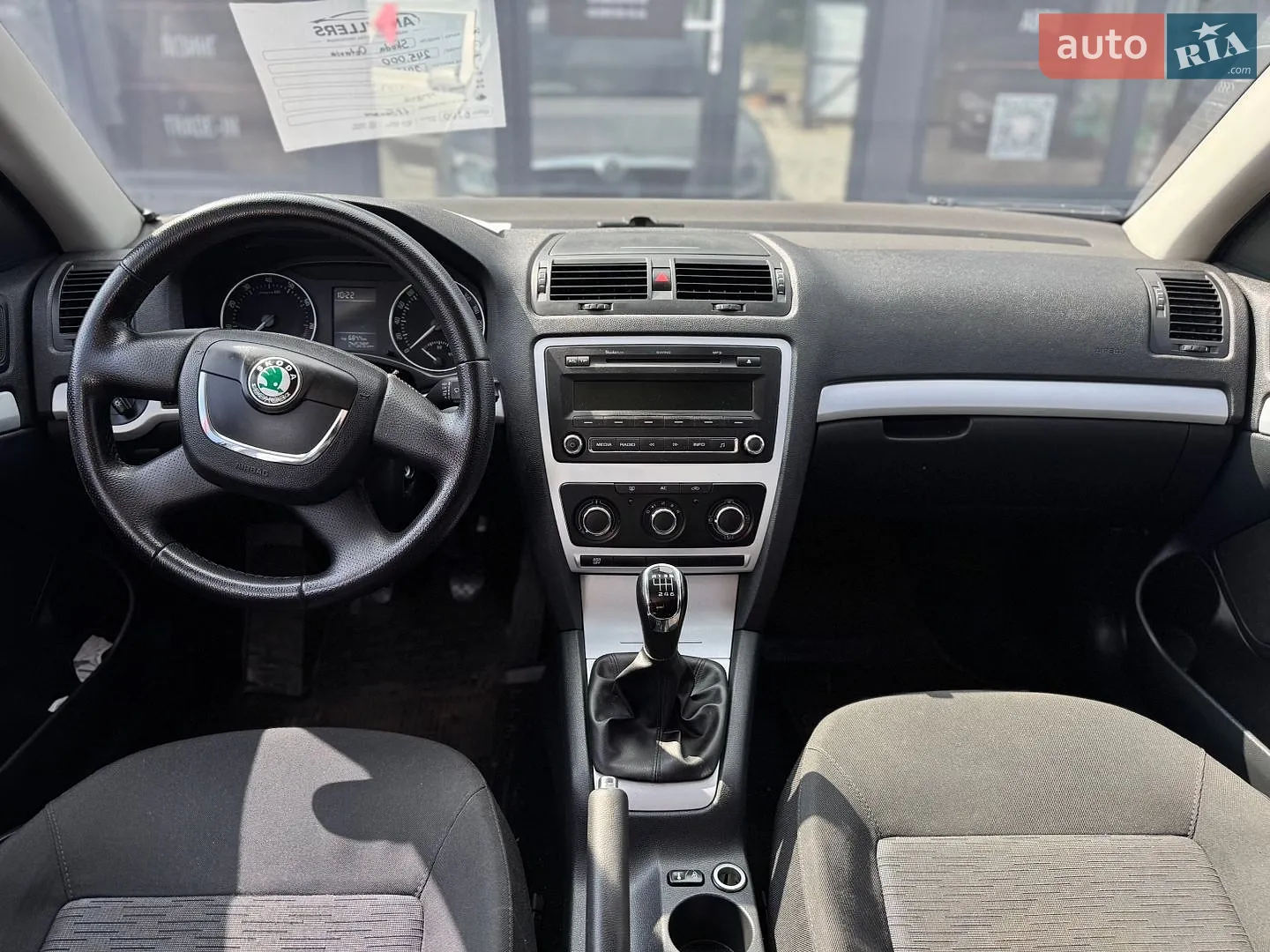 2011 Skoda Octavia - мініатюра 13