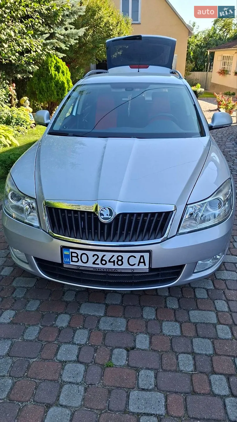 2010 Skoda Octavia - фото 1